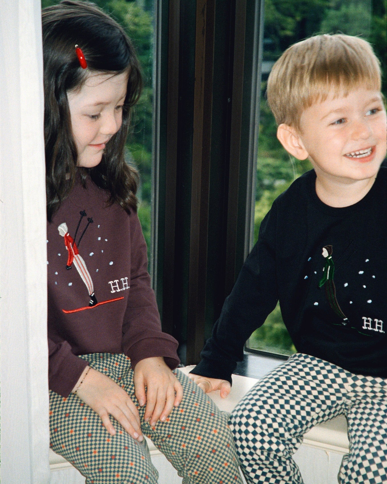 Sweatshirt (Brown) | House on the Hill