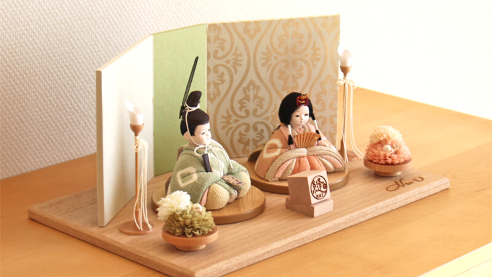 雛人形セット 草木絞り染 | 桑の葉 × 茜 | 屏風 うずピンク | 工房 縫