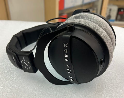 Beyerdynamic DT770 PRO X Limited Edition Review | Audio46