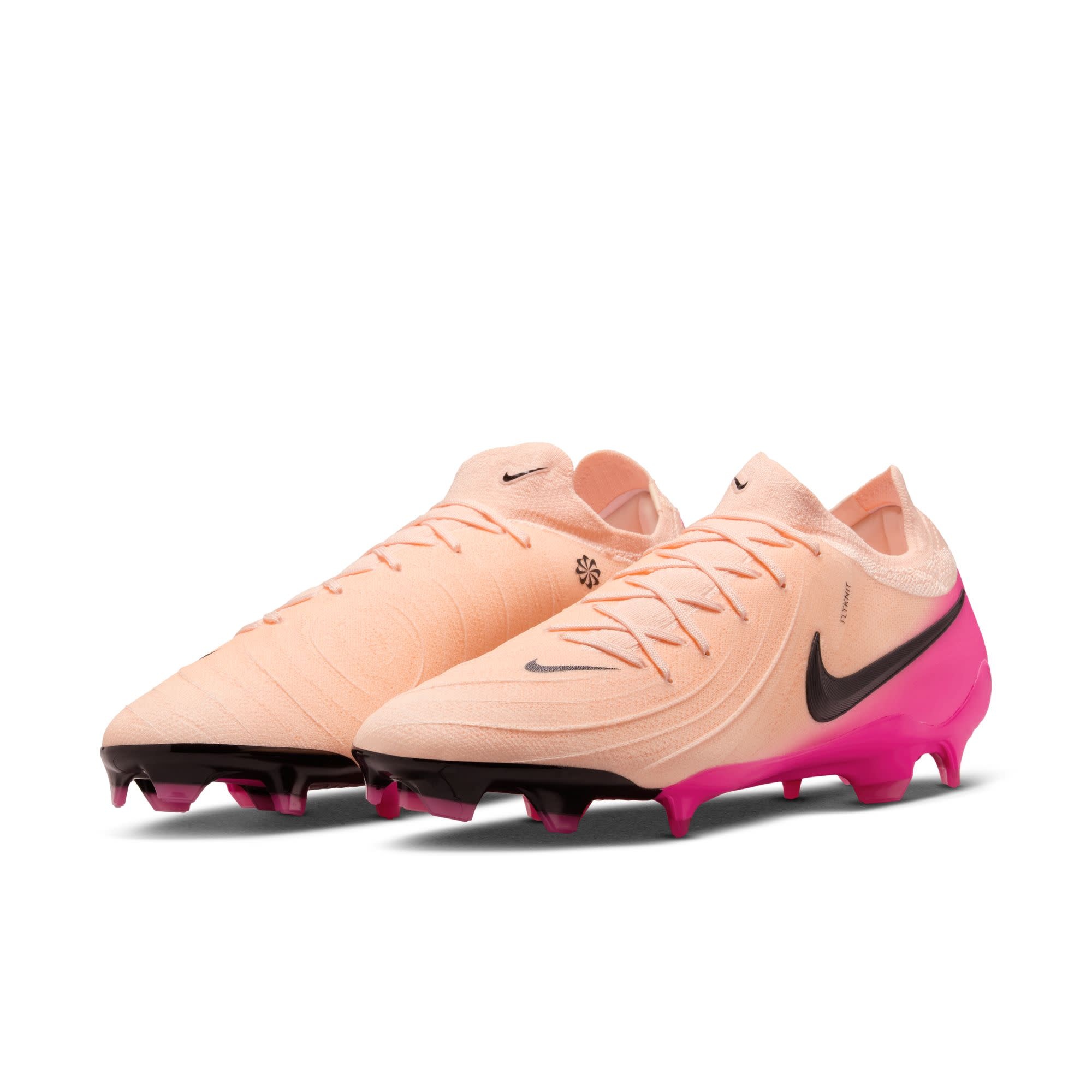 Nike Phantom GX 2 Pro FG - SoccerWorld - SoccerWorld