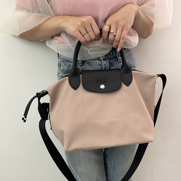 どれくらい入る?】ロンシャン「ルプリアージュ(Sサイズ)」 は全てが