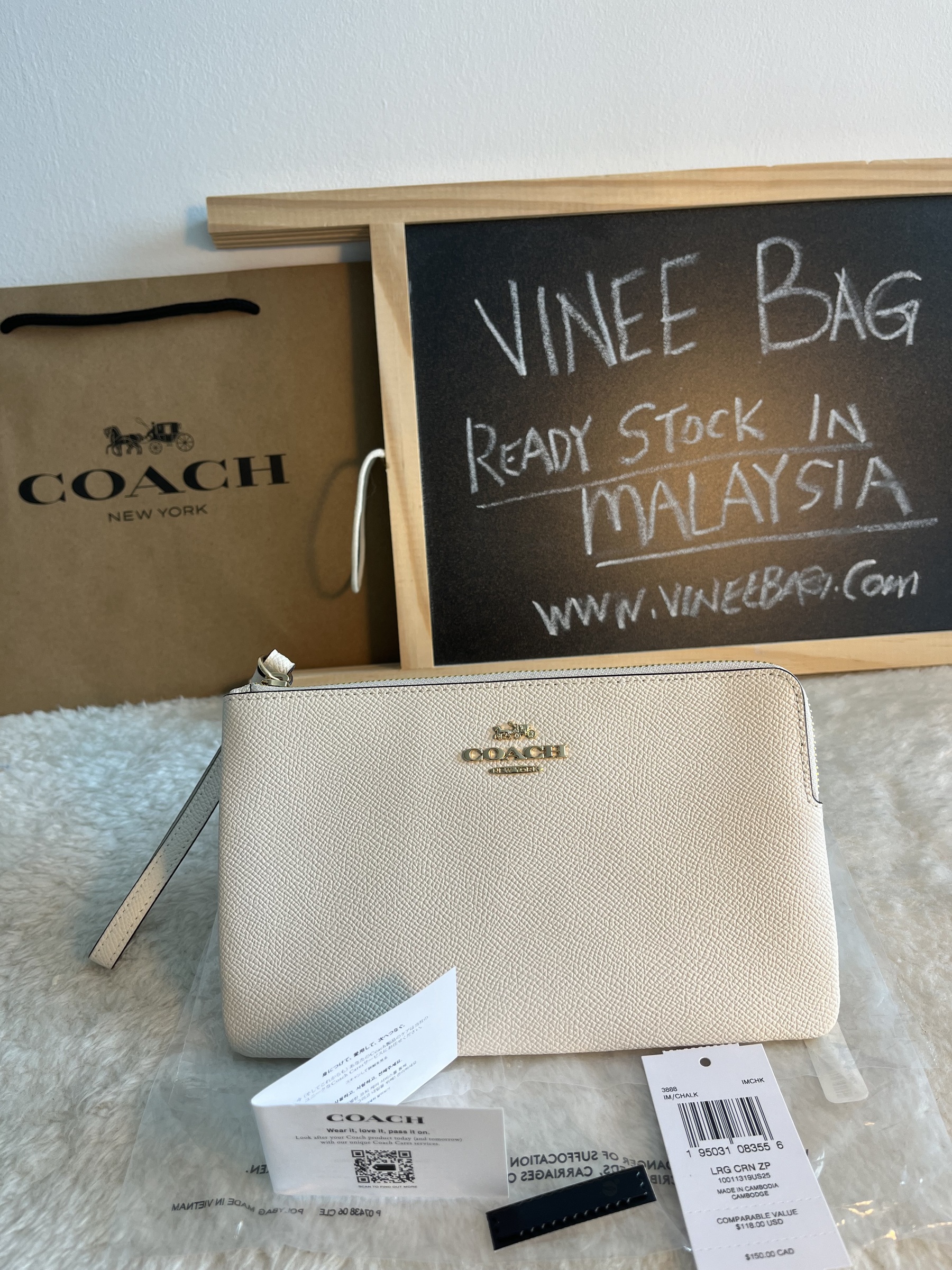 Ready Stock DO] COACH Large Corner Zip Wristlet – Vinee Bag