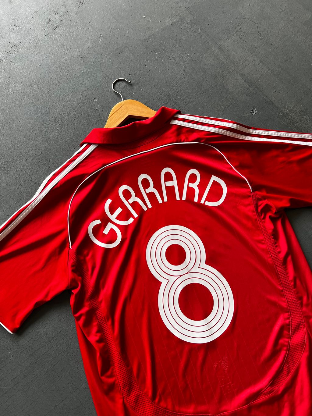 リバプール GERRARD 8 adidas シャツ リバプール GERRARD 8 adidas