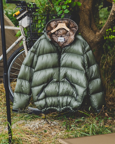 MHL.』フーディーコート/インナーダウン取外し/ユニセックス/オリーブ