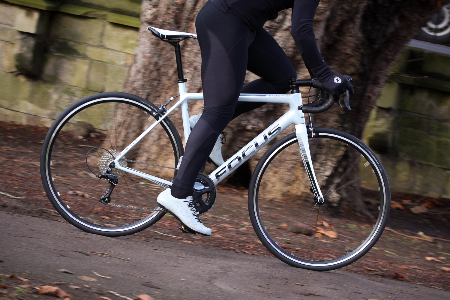 Focus Izalco Race Carbon Sora - Cycling News | Bike Reviews | road.cc
