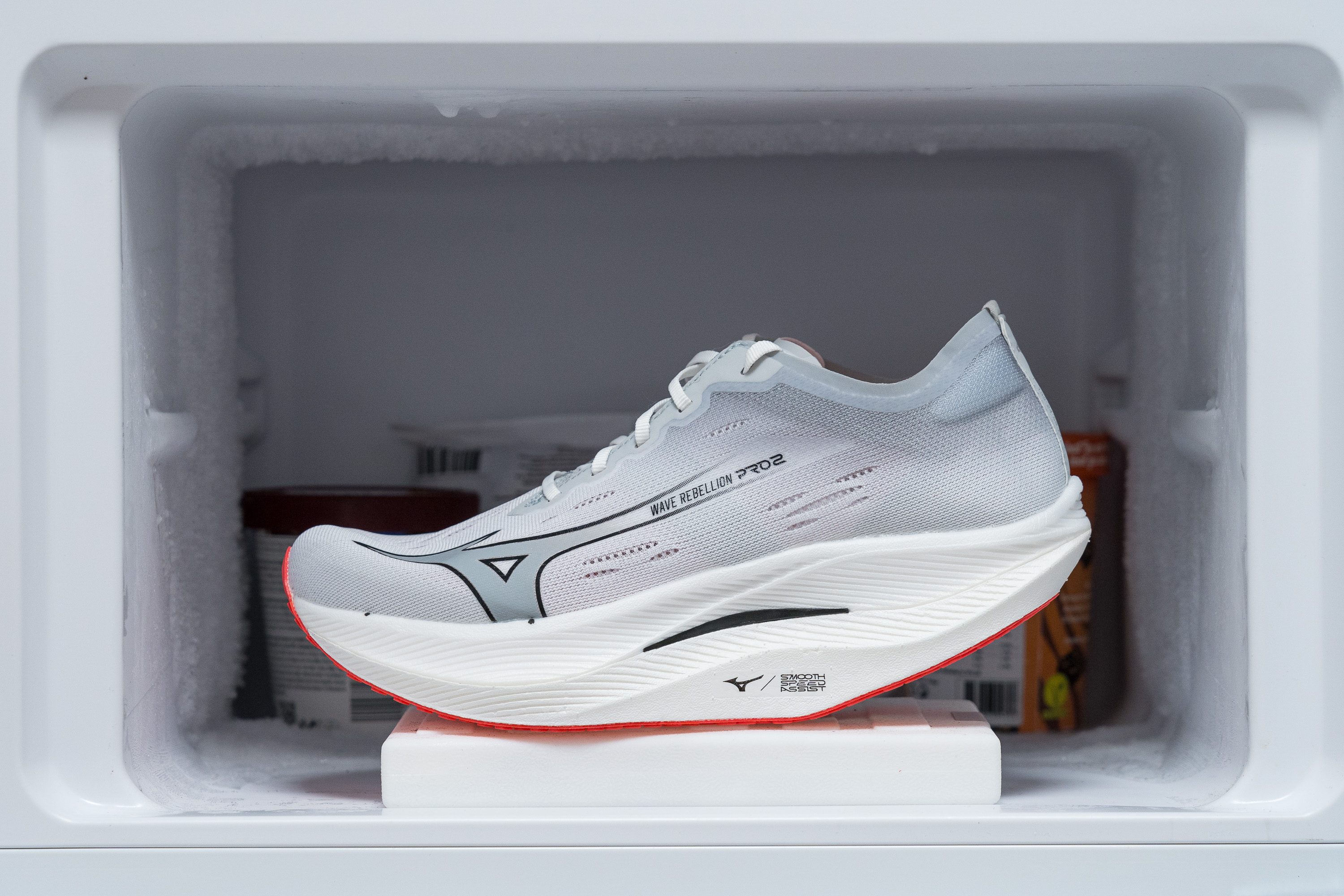 Cut in half: Mizuno Wave Rebellion Pro 2 Review | RunRepeat