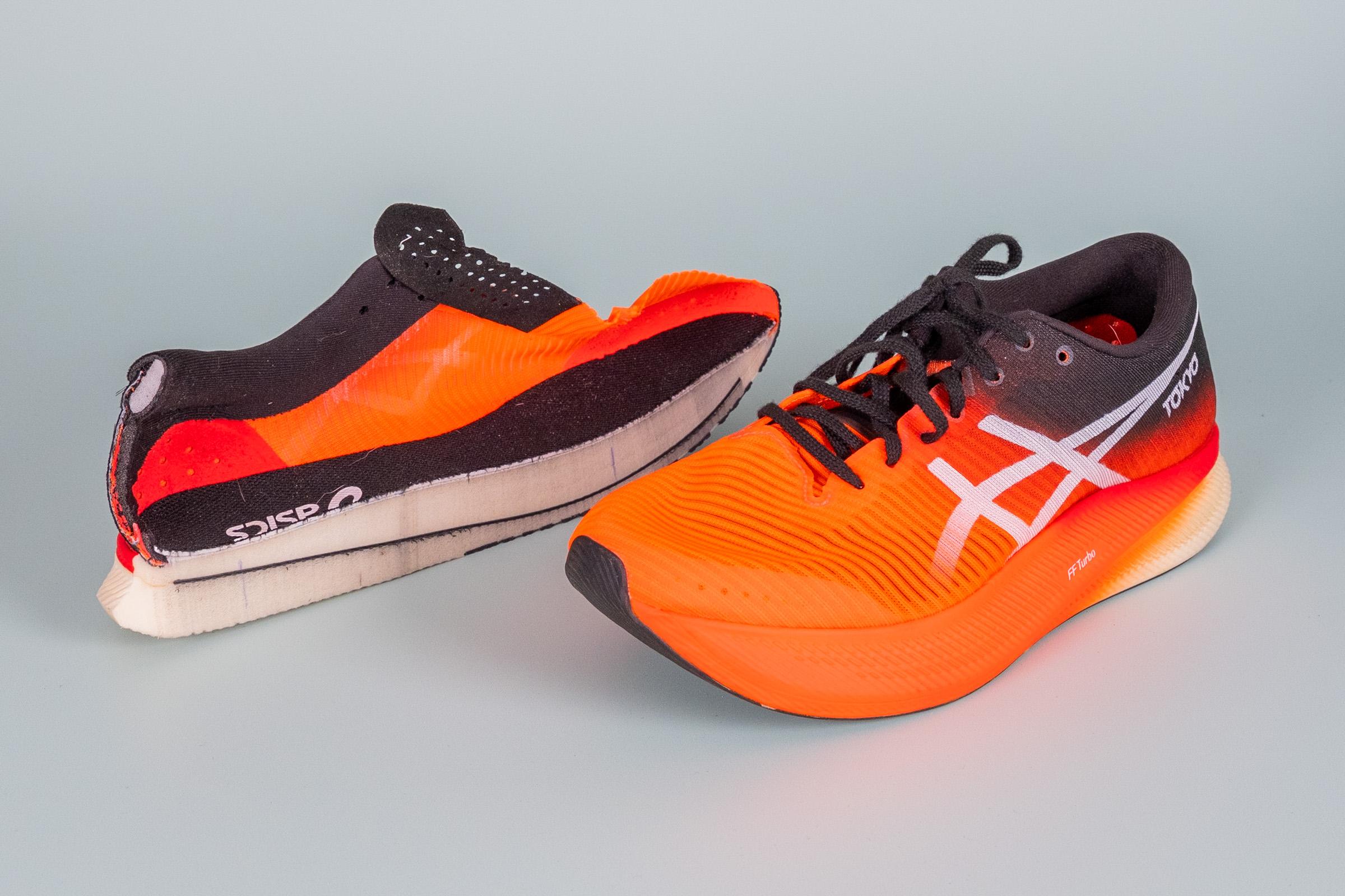 Cut in half: ASICS Metaspeed Sky Review | RunRepeat
