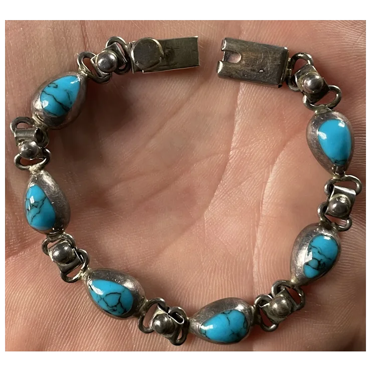 Vintage Stunning Mexico Sterling .925 Natural Turquoise Teardrop