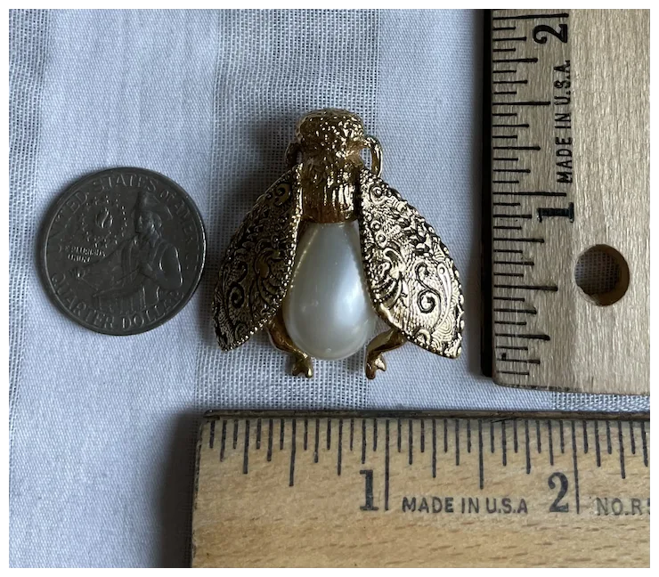 Vintage Christian Dior Gold Tone Bumblebee Etched Bee Brooch