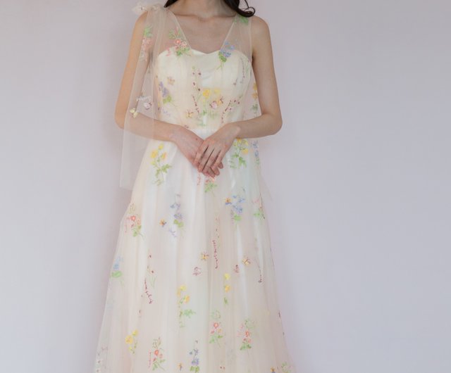 韓国 Dahlia Blanc限定 フラワー刺繍チュールロングドレス Dahlia