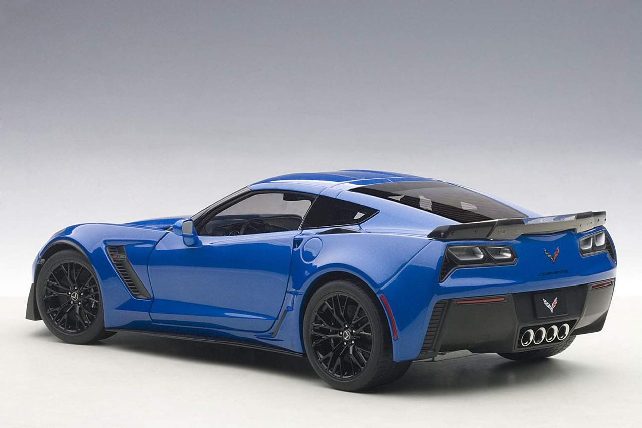 1/18 Chevrolet Corvette (C7) Z06 (Metallic Blue) Finished Model