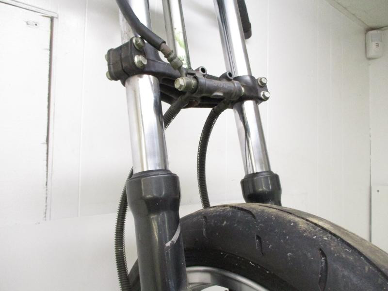 01 Kawasaki Ninja ZX11 D ZX 1100 Front Fork Wheel 17x3.5 Sportbike
