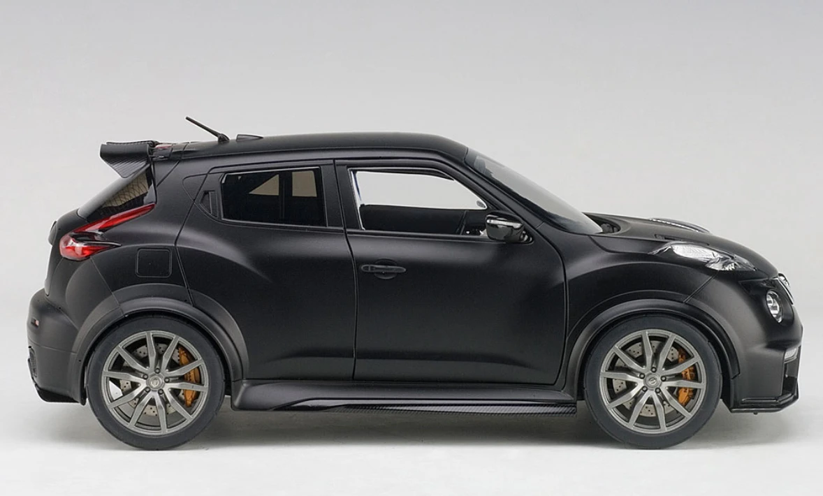 1/18 AUTOart NISSAN JUKE R 2.0 R2.0 (MATT BLACK) Diecast Car Model
