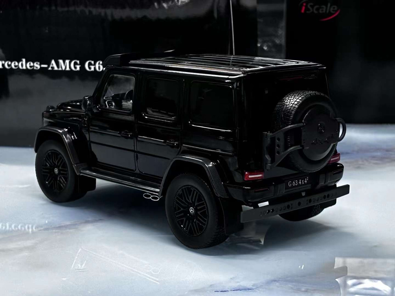 1/18 iScale Mercedes-Benz G63 AMG 4x4 (Black) Diecast Car Model