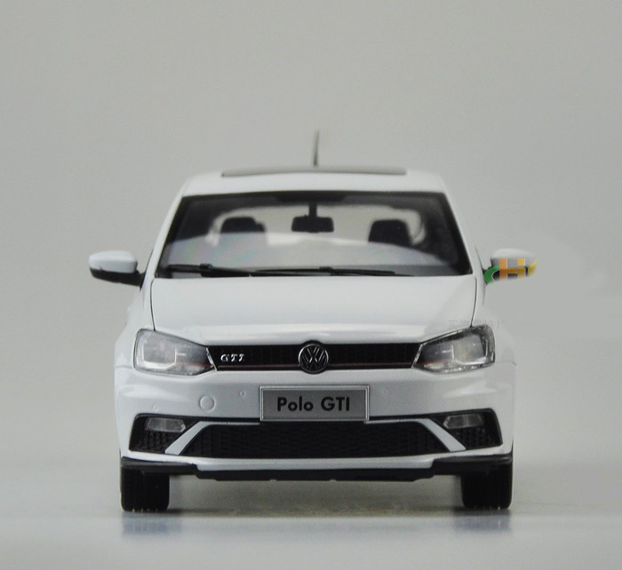 1/18 Dealer Edition 2015 Volkswagen VW Polo GTI (White) Diecast