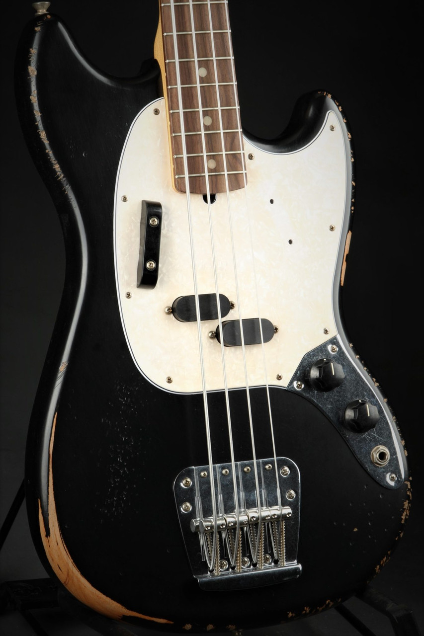Fender JMJ Road Worn Mustang Bass - Black - Eddie's Guitars