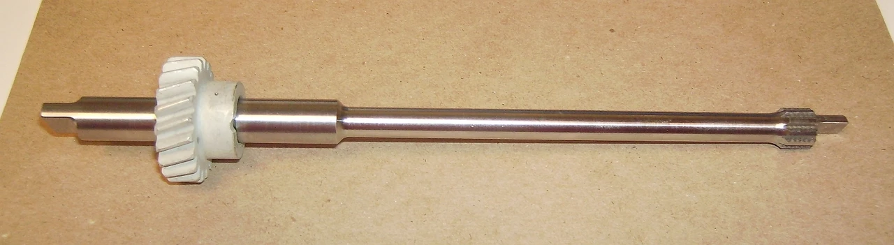 Distributor & Oil Pump Drive Spindle Shaft L28ET 82-83 280ZX Turbo