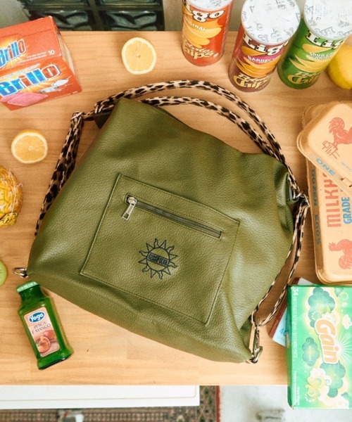 GOSSIP CLUB | マルチウェイ刺繍バッグ - Buyee, an Online Proxy