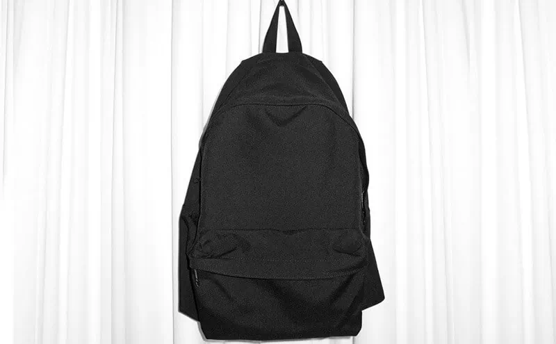 永遠の定番「コムデギャルソンリュック」定価やサイズすべて答えます