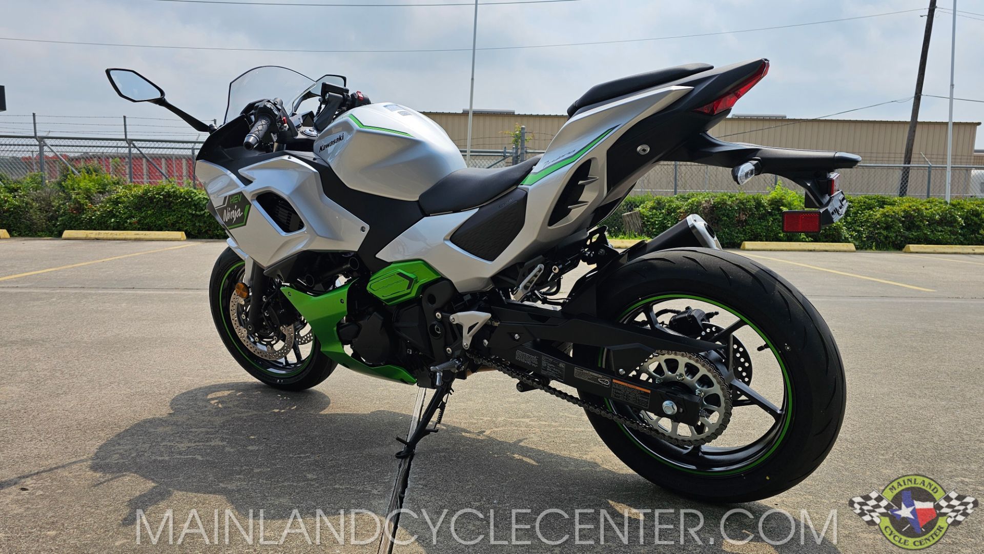 New 2024 Kawasaki Ninja 7 Hybrid ABS Metallic Bright Silver