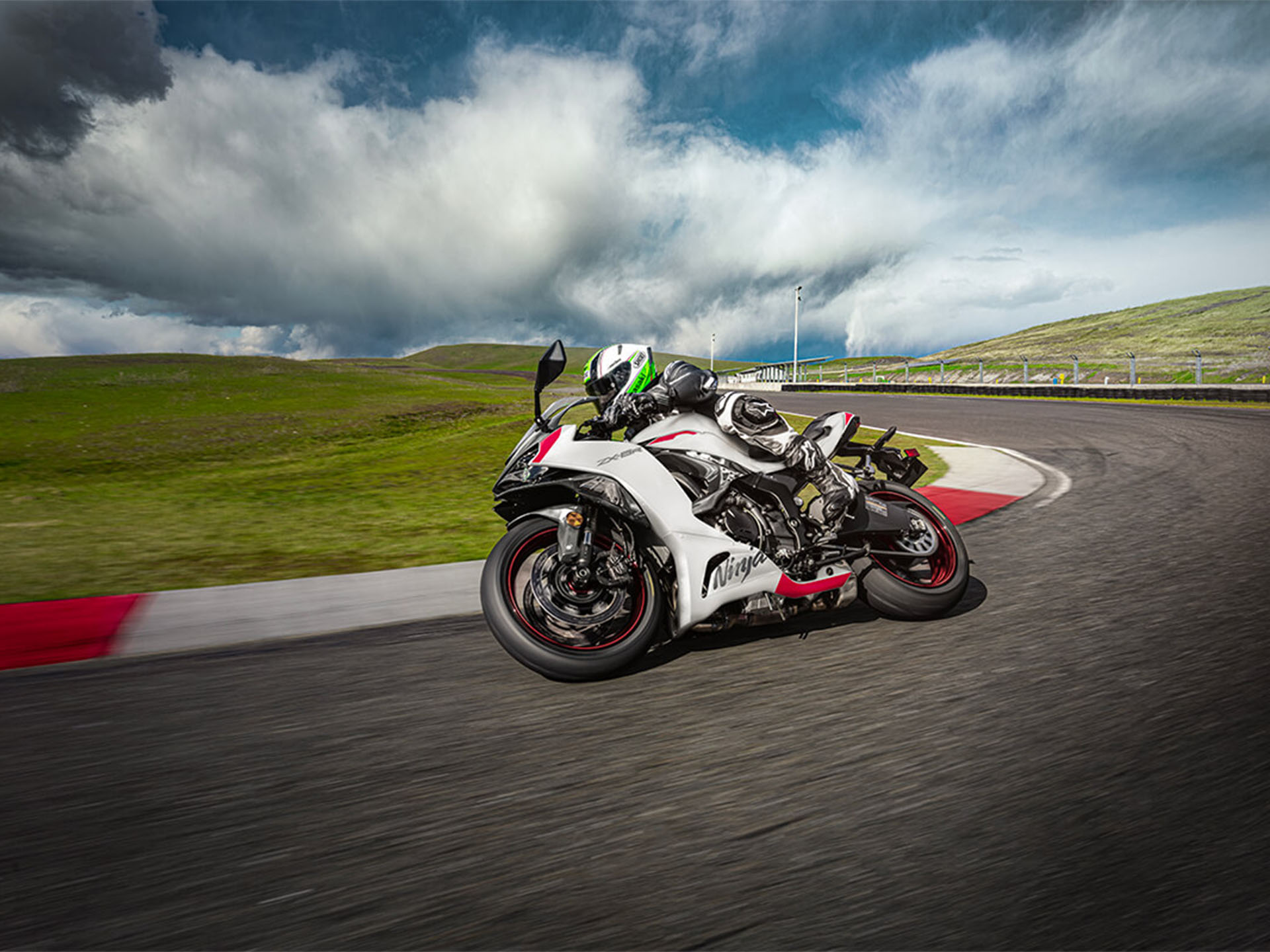 New 2025 Kawasaki Ninja ZX-6R, Hazard KY | Specs, Price, Photos