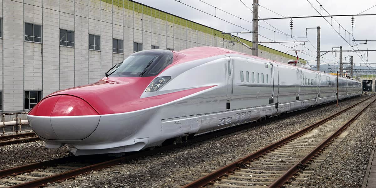 鉄道ファン必見！ 秋田新幹線“こまち”の座席生地を使用した限定