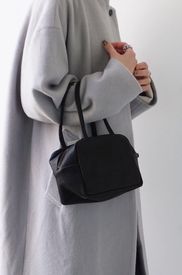 再入荷 a (アー) ボストンバッグ S ブラック – SACHET.