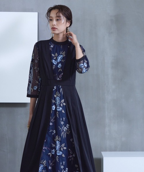 Callarus〕スタンドカラーフロント刺繍レース切替デザインワンピース