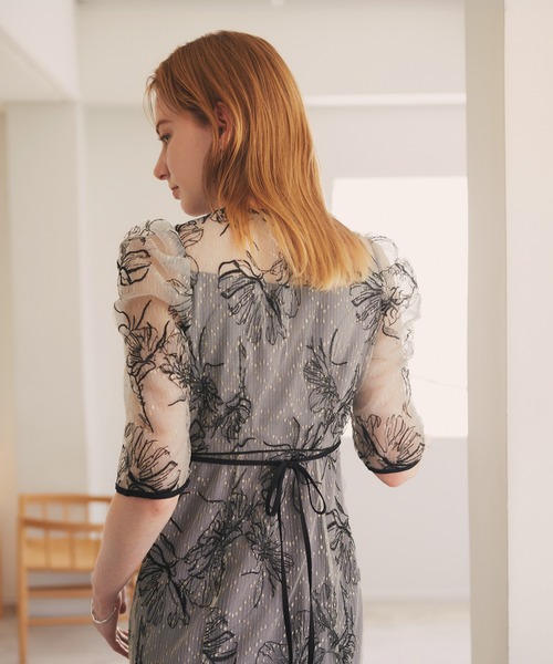セール】【LEJA】半袖花柄刺繍レースフロントバックリボンパフスリーブ
