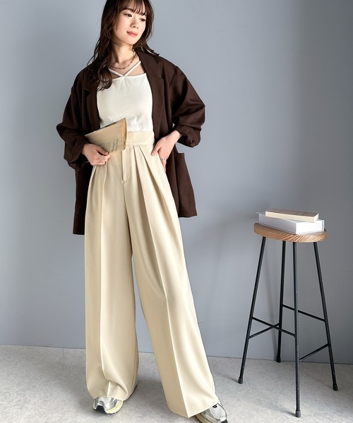 美品】ヴィヴィアンウエストウッドマン ベージュ系 プリーツ入り