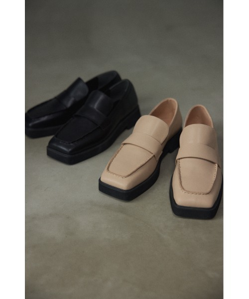 BLACK BY MOUSSY（ブラックバイマウジー）の「square toe loafer