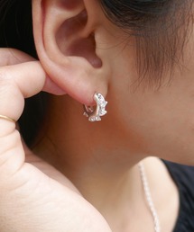 e.m.｜イーエムのピアス（片耳用）（ジルコニア）通販 - ZOZOTOWN