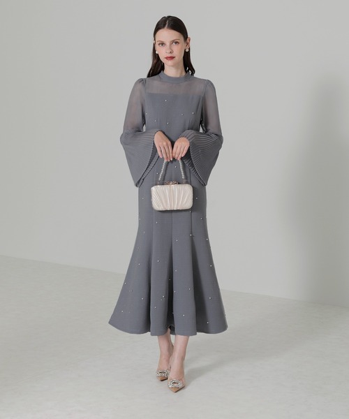 セール】【LEJA】パールビジュー付き透け感プリーツフレアスリーブ