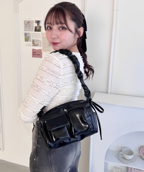 セール】ダブルポケットシャーリングリボンバッグ（ショルダーバッグ