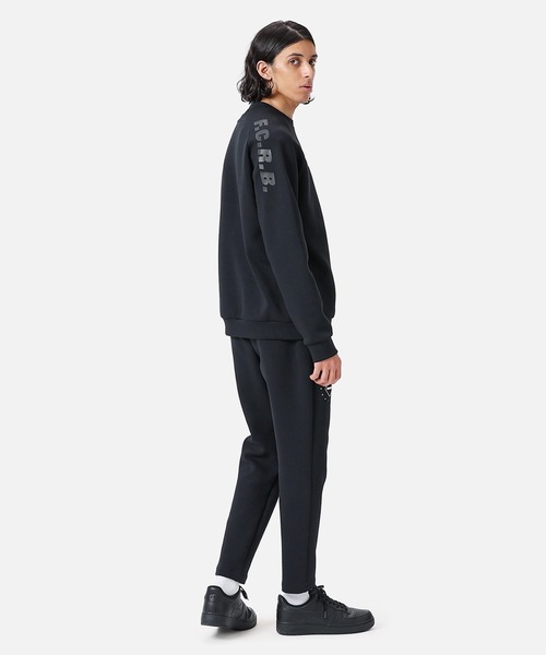 F.C.Real Bristol（エフシーレアルブリストル）の「TECH SWEAT