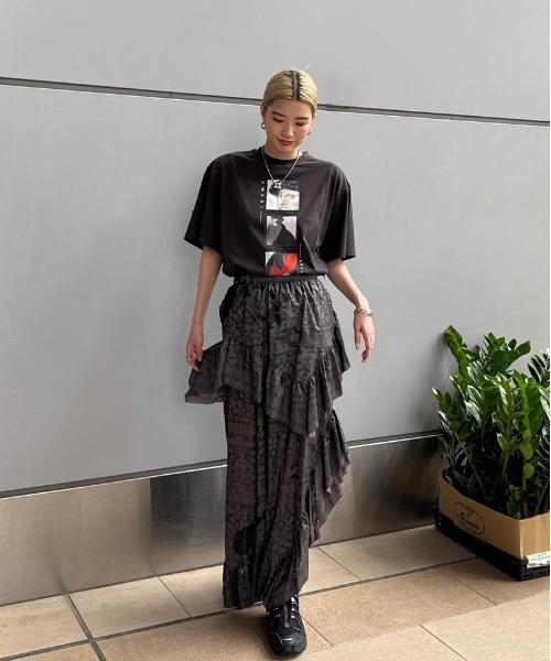 Ameri（アメリ）の「MEDI TROMPE L'OEIL RUFFLE SLIT SKIRT（スカート