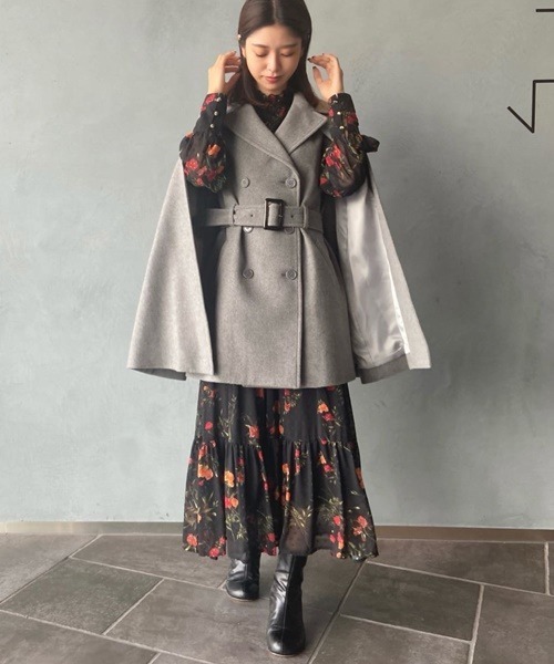 LILY BROWN（リリーブラウン）の「2WAYケープコート（その他アウター