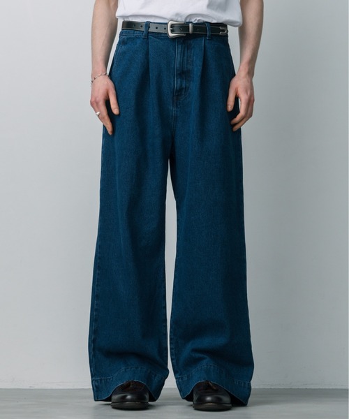 LURAKU（ルラク）の「【LURAKU】 tuck wide denim pants / タック
