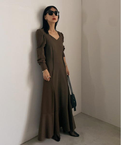 Ameri（アメリ）の「PENTAGON NECK FOLD HEM DRESS（ワンピース）」 - WEAR
