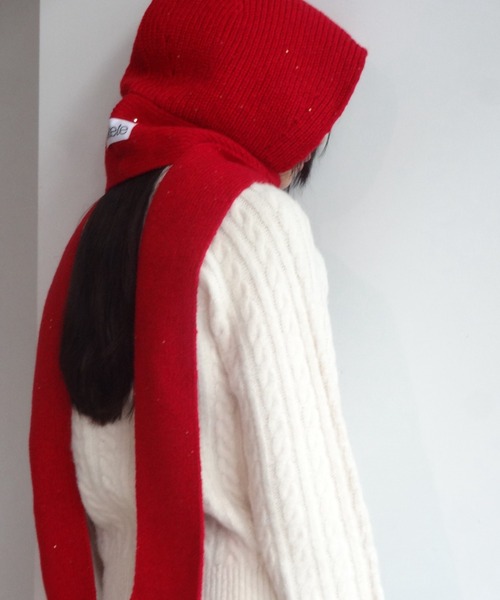 FEKETE（フェケテ）の「HOODED GLITTER MUFFLER / ラメフーディー