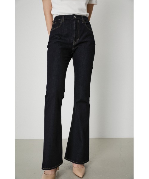 A PERFECT DENIM FLARE+/パーフェクトデニムフレア+（デニムパンツ
