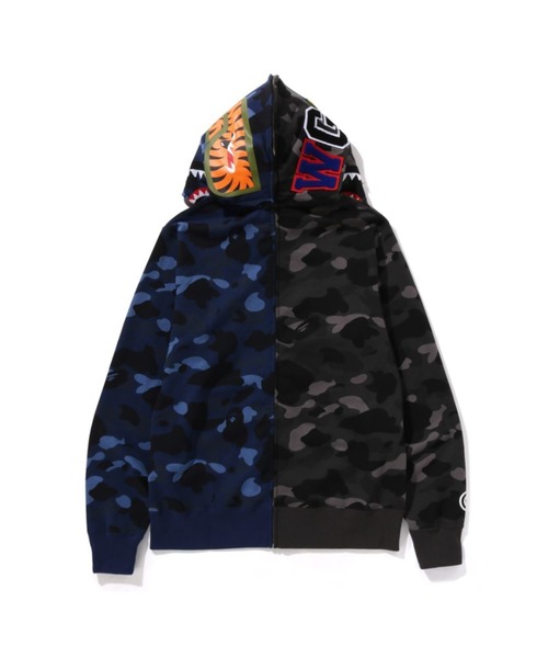 A BATHING APE（アベイシングエイプ）の「COLOR CAMO SEPARATE SHARK