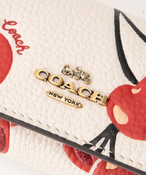 COACH（コーチ）の「6 リング キー ケース ウィズ チェリー プリント