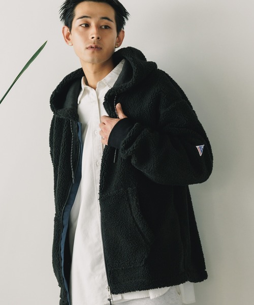 Cape Heights フード付きポンチョ ブラック Cape Heights フード付き