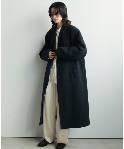 anuke（アンヌーク）の「Collarless Cocoon Coat（ステンカラーコート