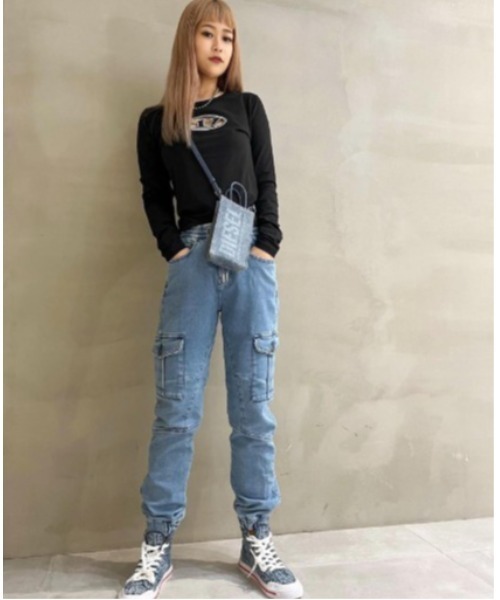 レディース 長袖Tシャツ トップス Dロゴ（Tシャツ/カットソー