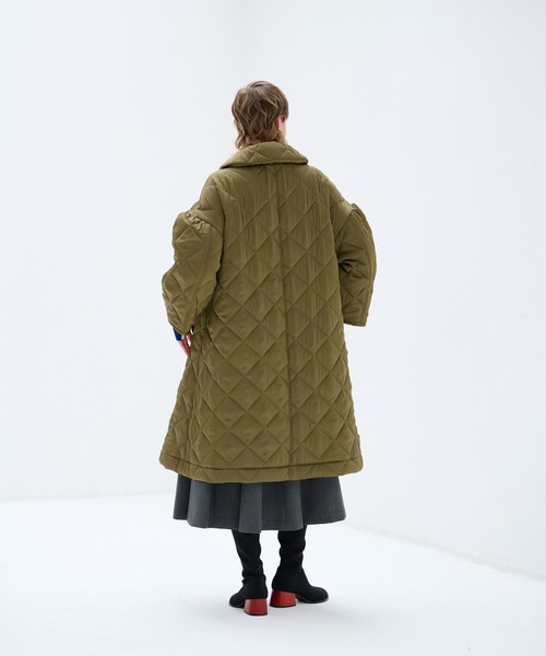 LANVIN en Bleu（ランバンオンブルー）の「サテンキルティングコート