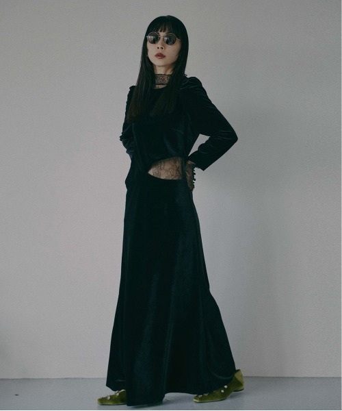 Ameri（アメリ）の「UND VELOUR HOLE LACE DRESS（ドレス）」 - WEAR