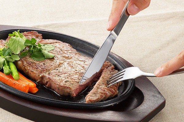 日本製】使いやすいステーキナイフ・フォークセットの商品ページ｜卸
