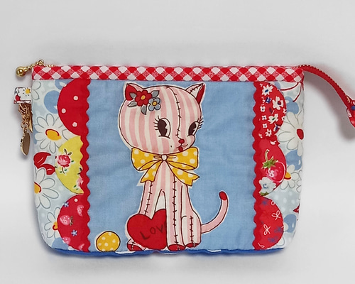 ハンドメイド ポーチ レトロアニマル 30's ブルー＆レッド ネコちゃん